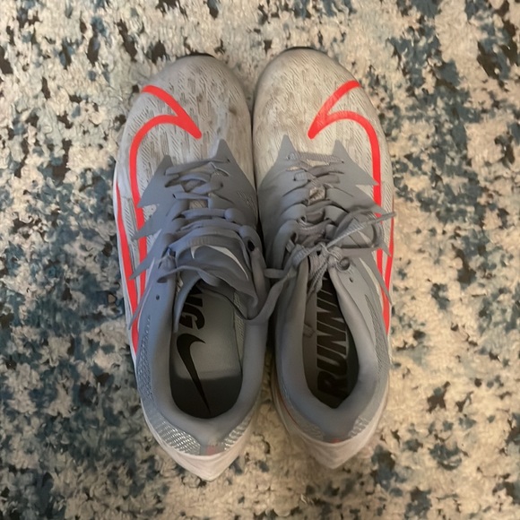 Nike running shoes - Picture 3 of 3